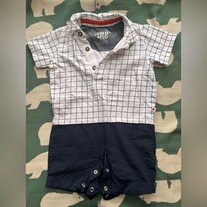 Red & Flo dress onesie 9/12 mo